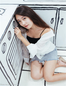 日本精品巨爆乳无码大乳巨-女局长下面太紧